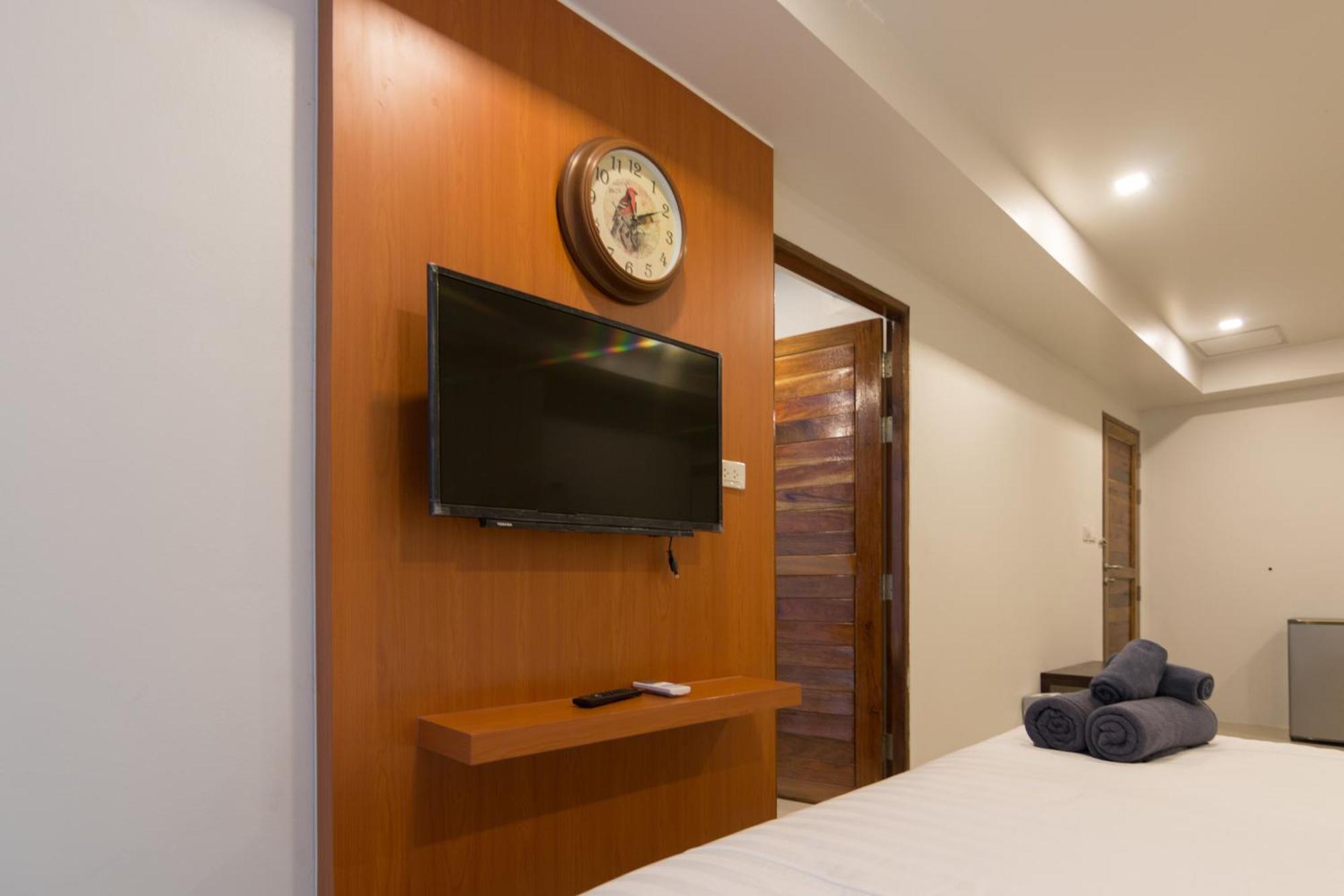 2 Feel Bed Station Aparthotel Удон Тани Стая снимка