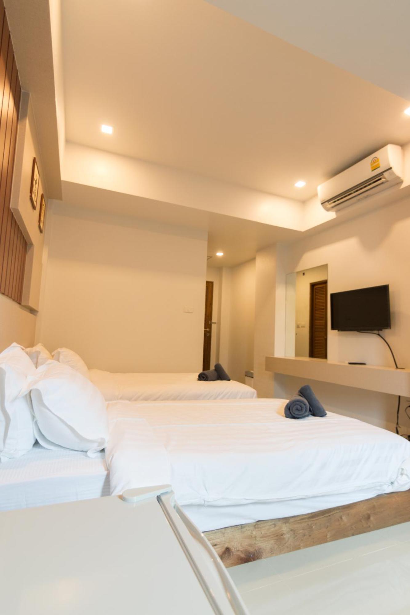 2 Feel Bed Station Aparthotel Удон Тани Стая снимка