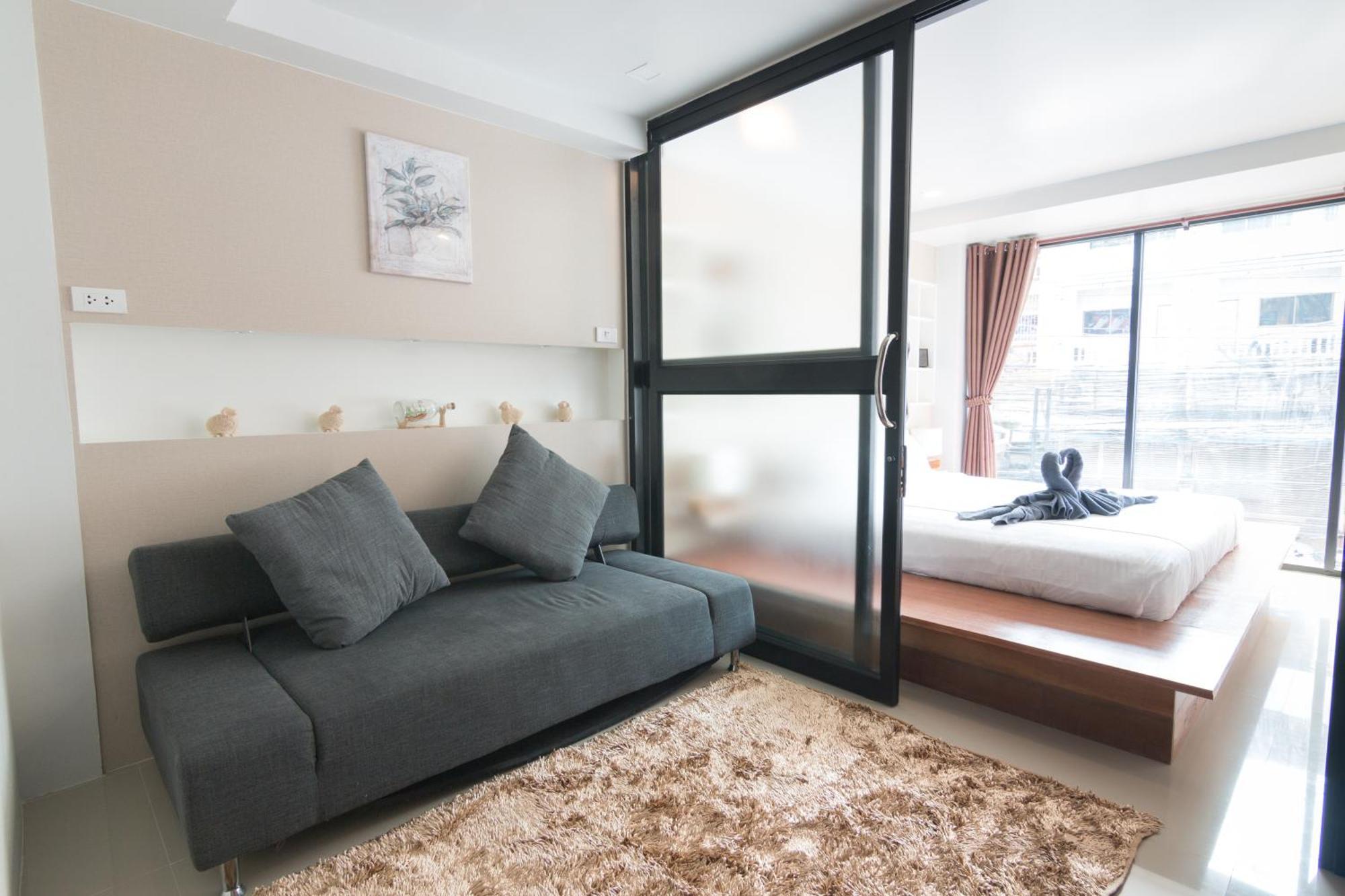 2 Feel Bed Station Aparthotel Удон Тани Стая снимка
