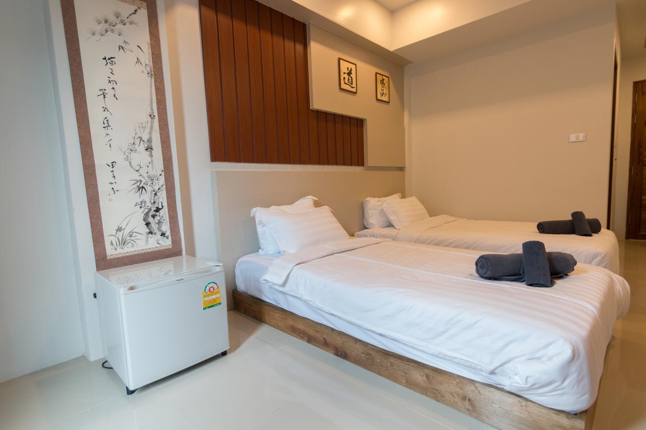 2 Feel Bed Station Aparthotel Удон Тани Стая снимка